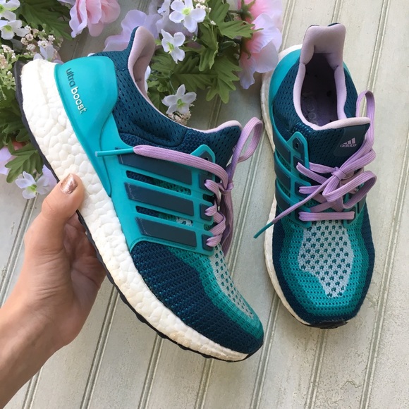 adidas Shoes - ✖️Sold✖️Adidas Primeknit Ultra boost Athletic Shoe